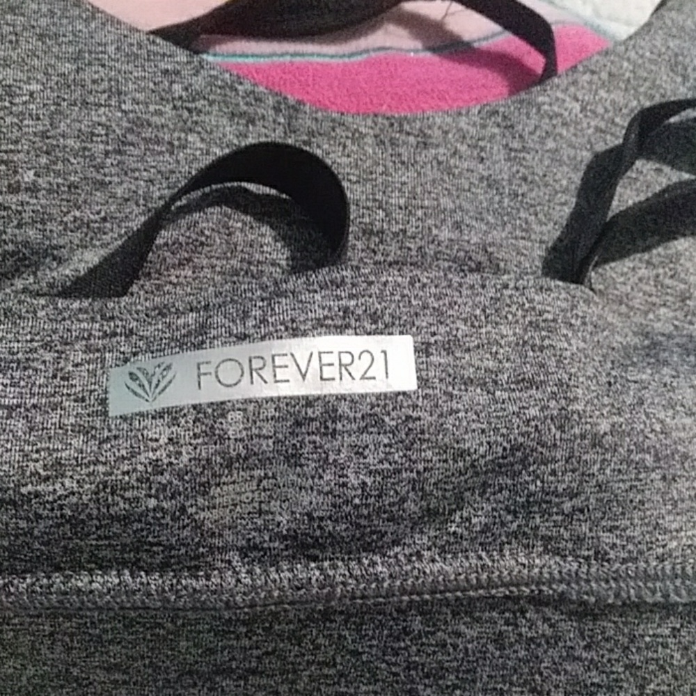 Sports Bra - Picture 3 of 4